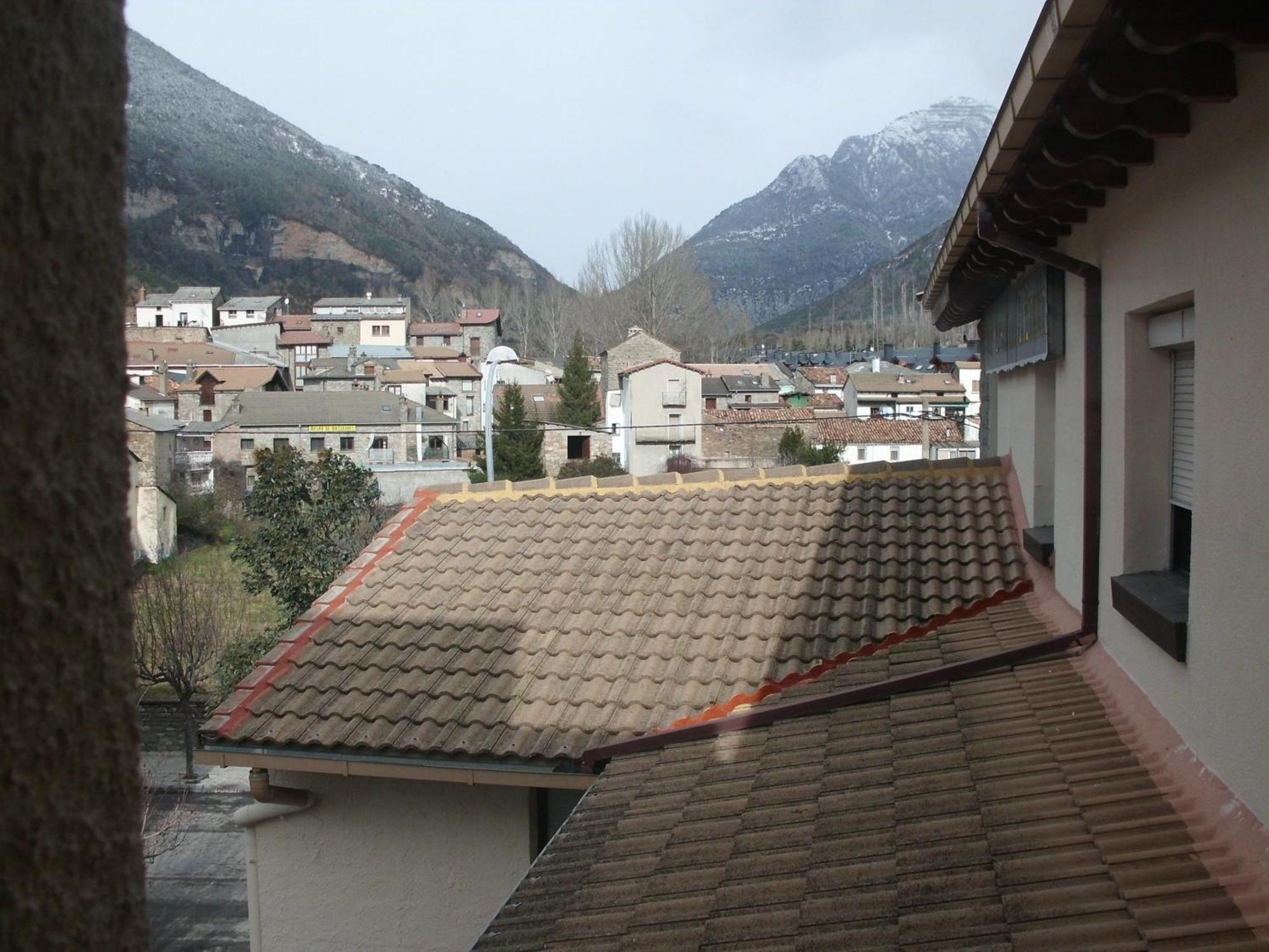 Hotel La Rambla Biescas  Εξωτερικό φωτογραφία
