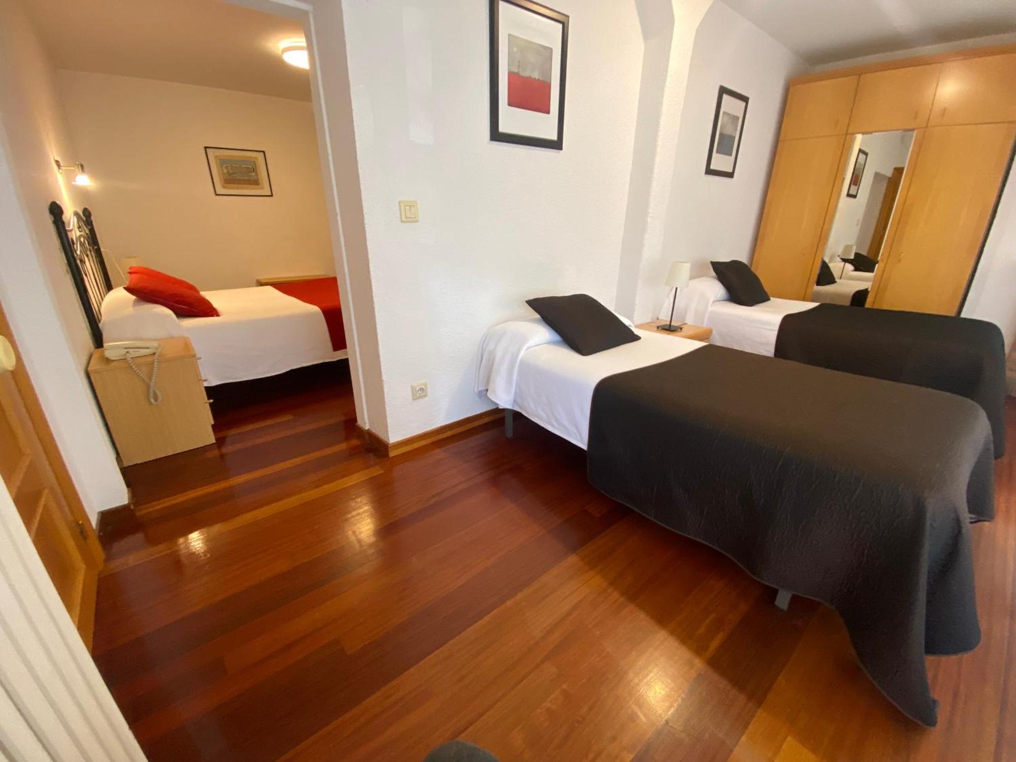 Hotel La Rambla Biescas  Εξωτερικό φωτογραφία