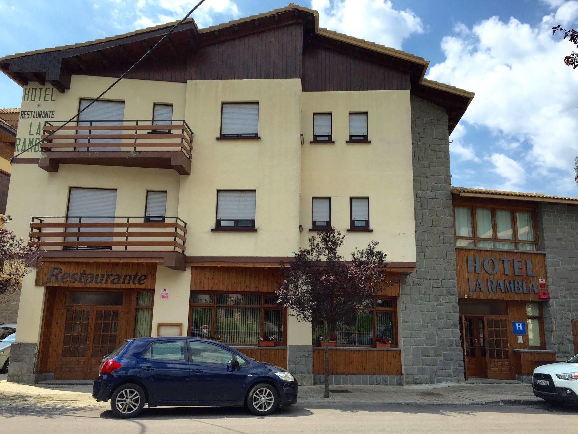 Hotel La Rambla Biescas  Εξωτερικό φωτογραφία