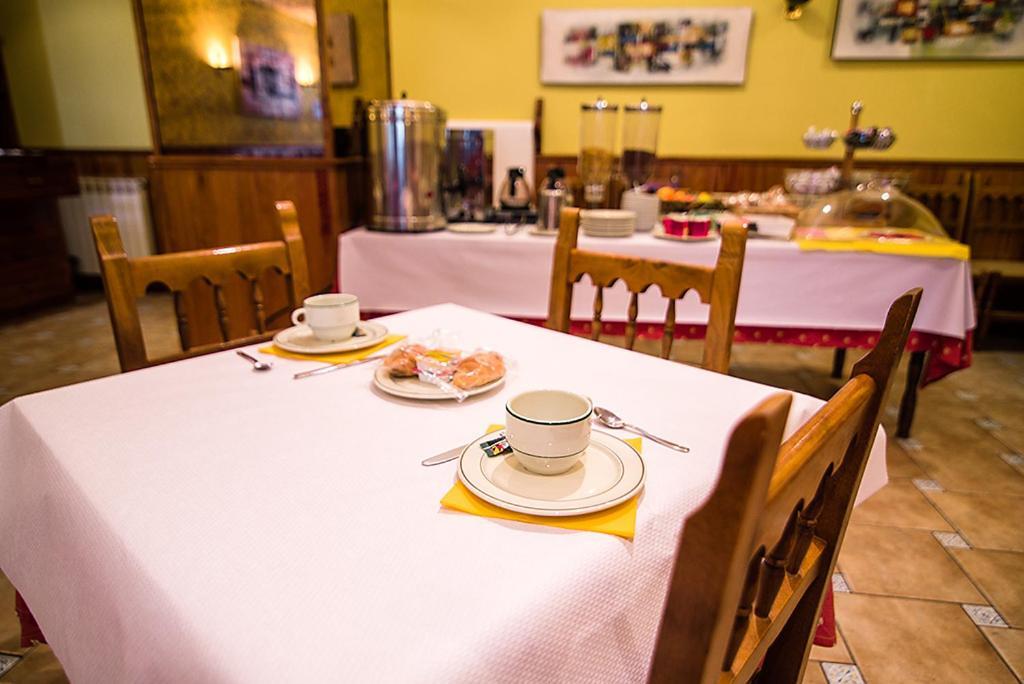 Hotel La Rambla Biescas  Εξωτερικό φωτογραφία