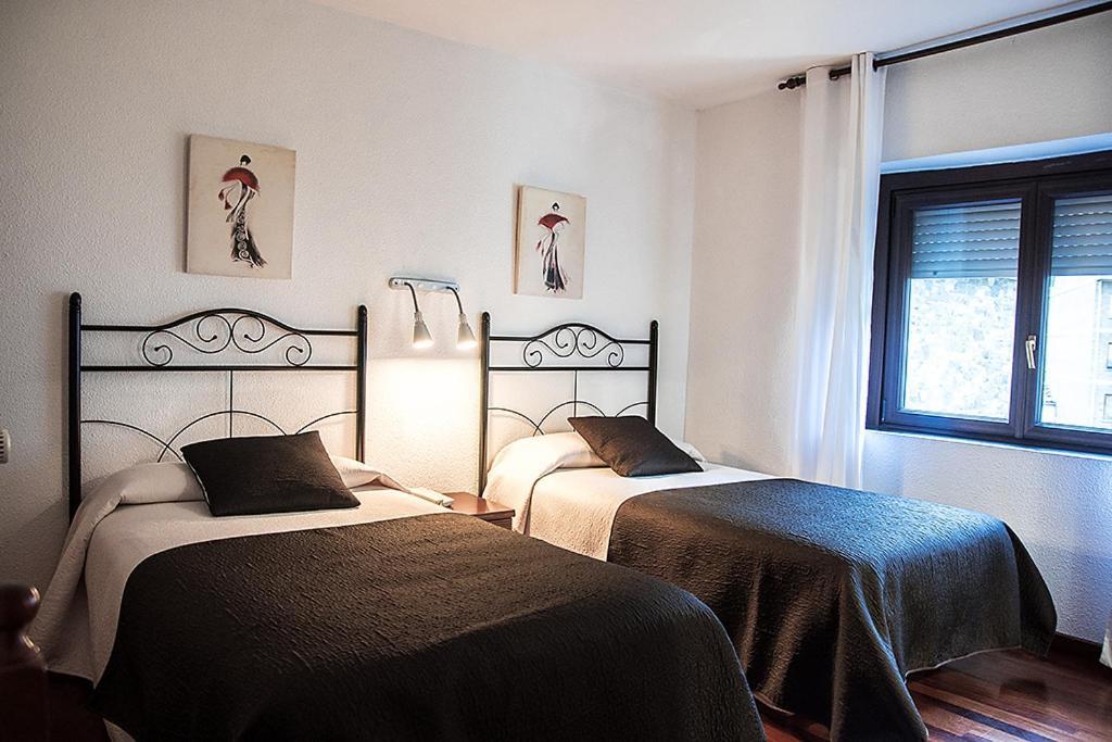 Hotel La Rambla Biescas  Εξωτερικό φωτογραφία