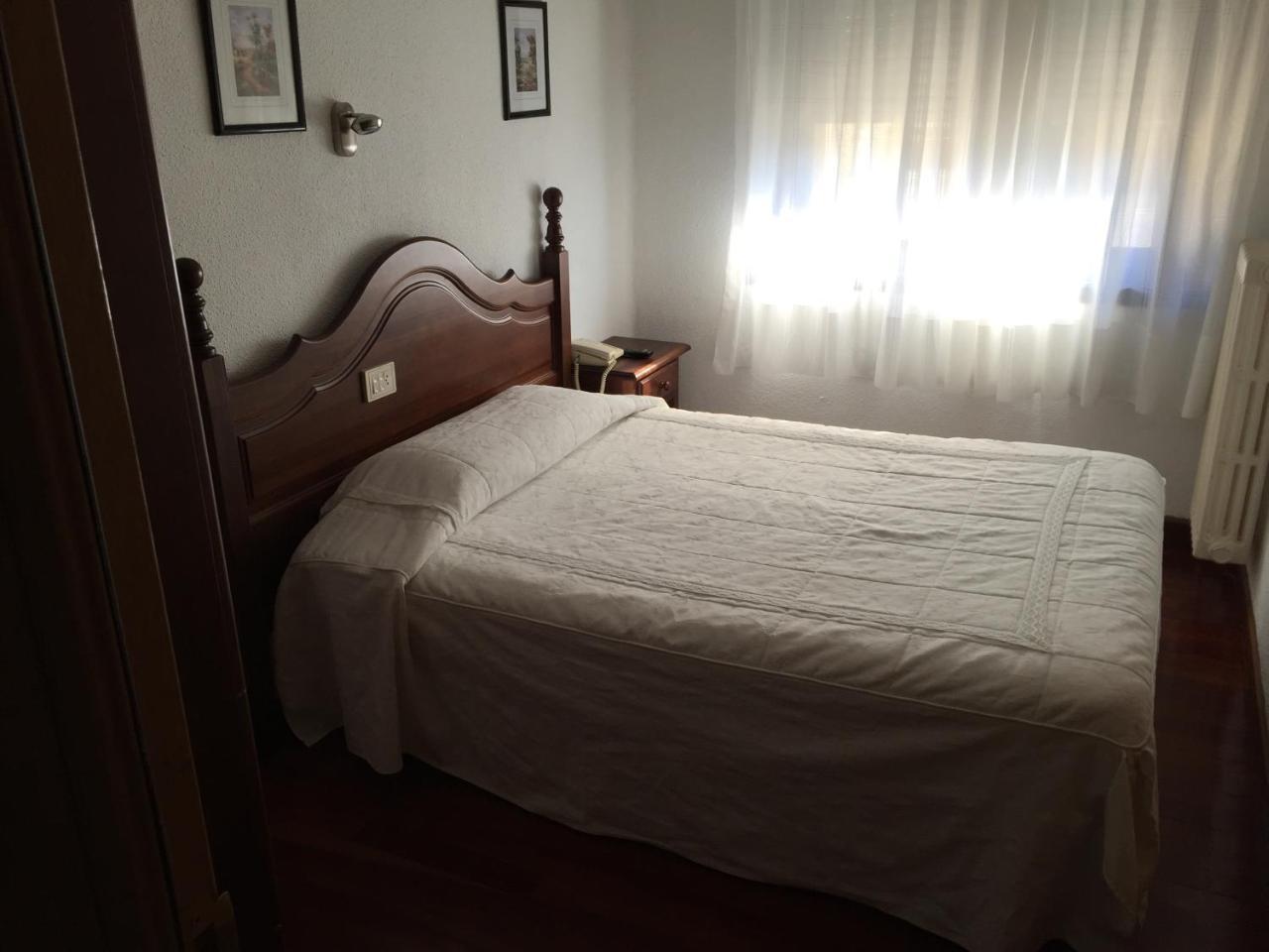 Hotel La Rambla Biescas  Εξωτερικό φωτογραφία